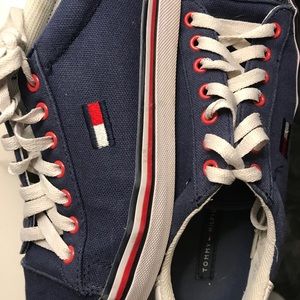 Tommy Sneakers